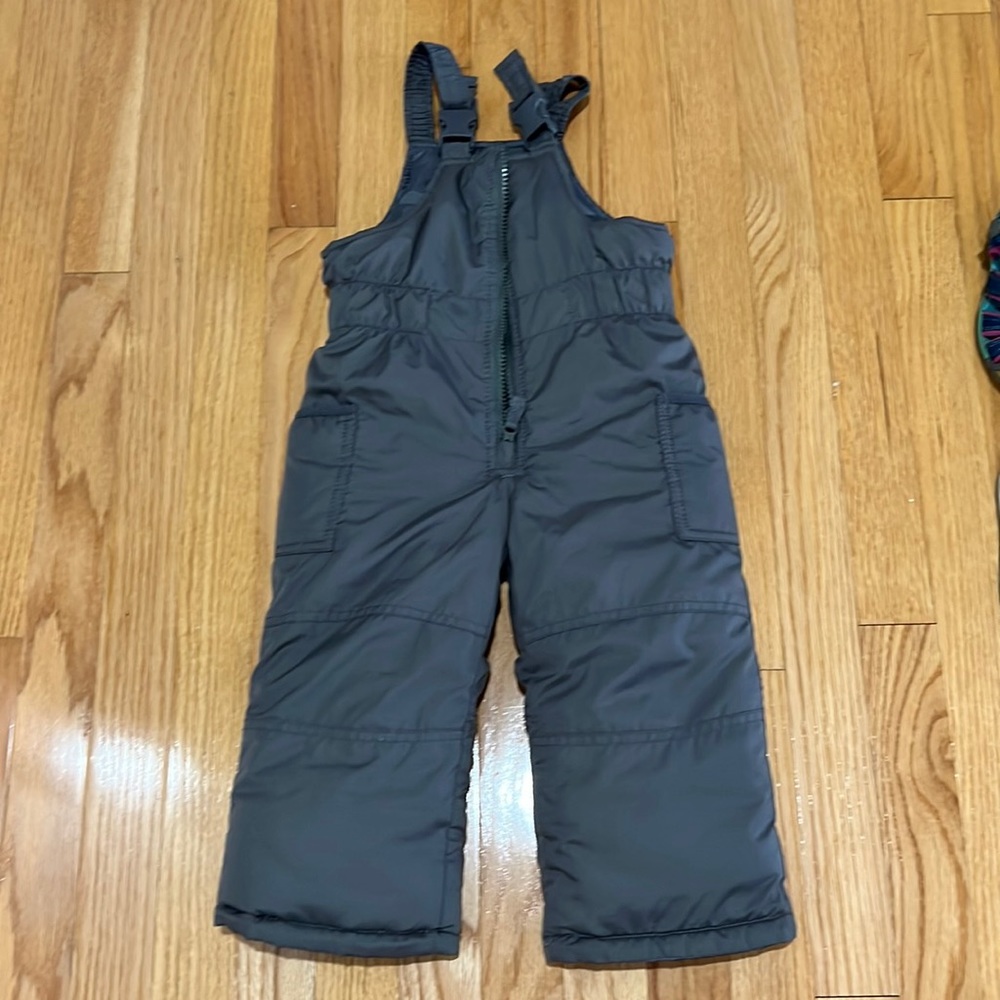 Carter’s 24 month snow pants